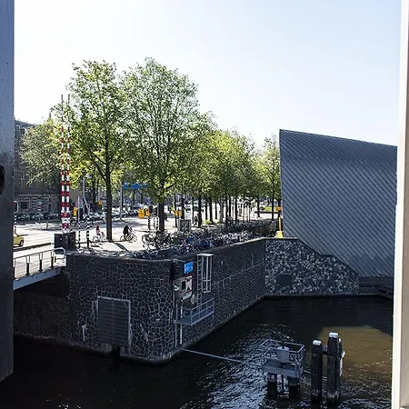 Sweets - Kortjewantsbrug Amsterdam