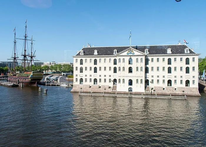 Sweets - Kortjewantsbrug Amsterdam